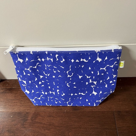 See Design Large Pouch - Picture 1 of 6